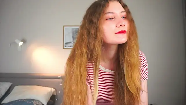 Snapshot of MegganKinson chatting on 11.01.25 MegganKinson online show from 11.01.25