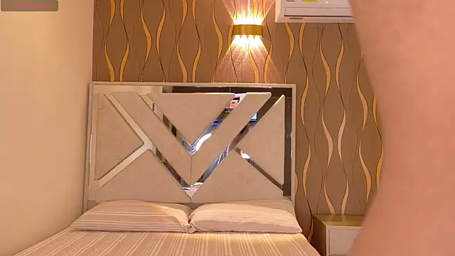 Snapshot of iam_nicolle chatting on 02.24.26 iam nicolle online show from 02.24.26