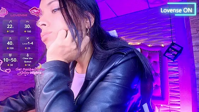 Roxanne Han online show from 11.20.25