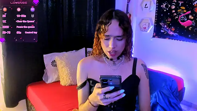 AdelineEsposito online show from 11.08.25