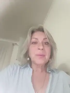 Snapshot of Anabel-455 chatting on 10.28.25 Anabel-455 online show from 10.28.25