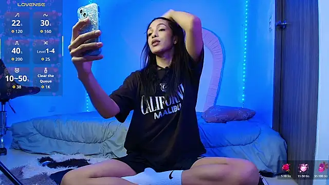 Snapshot of Arimoonn chatting on 03.20.26 Arimoonn online show from 03.20.26