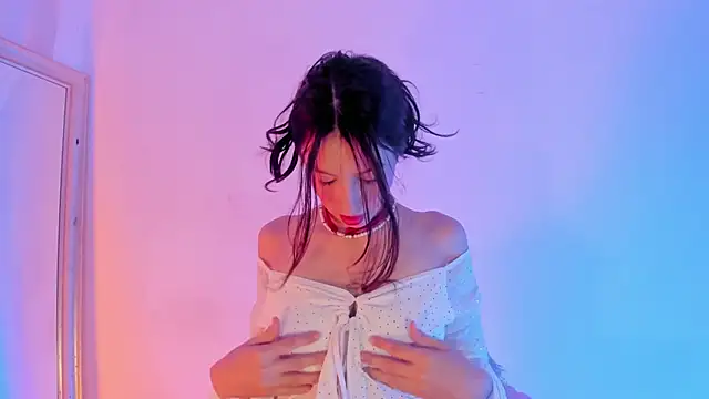 Snapshot of lily_ross1 chatting on 11.20.25 lily ross1 online show from 11.20.25