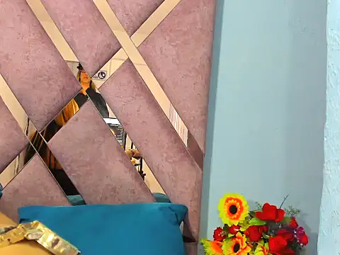 Faehlis  online show from 10.23.25