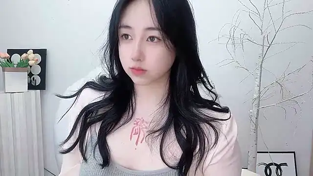 Snapshot of Love-hanzaizai718 chatting on 11.28.25 Love-hanzaizai718 online show from 11.28.25