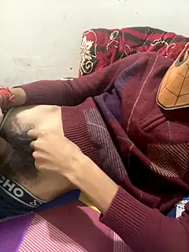 Snapshot of villainindian chatting on 11.12.25 villainindian online show from 11.12.25