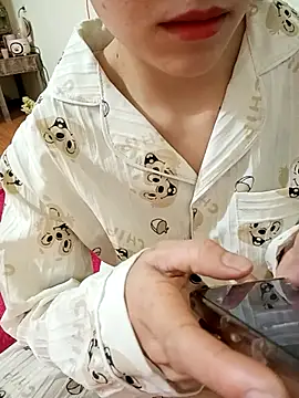 Cherry Le02 online show from 01.11.26