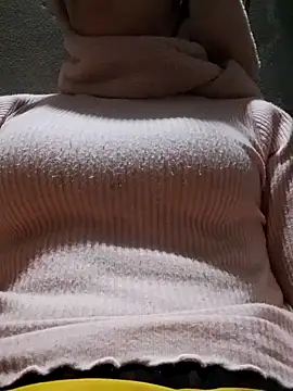 Snapshot of TRIEUTRIEU20 chatting on 02.21.26 TRIEUTRIEU20 online show from 02.21.26