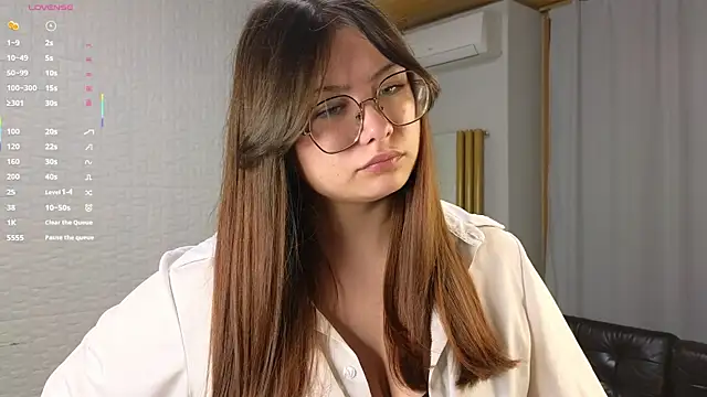 LeliaPeeler online show from 11.18.25