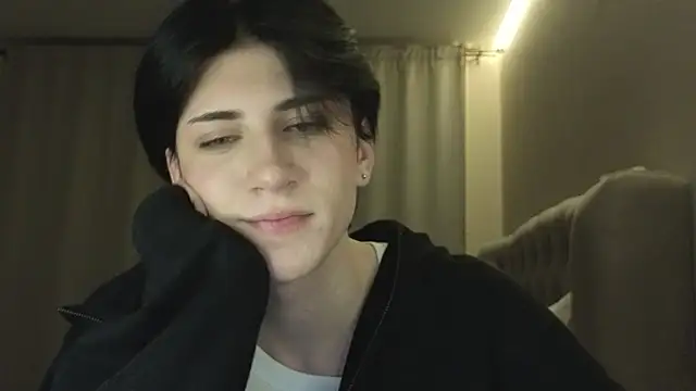 Oliver star boy  online show from 03.15.26