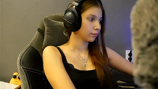 Softixq online show from 12.13.25