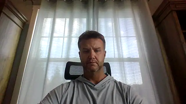 Snapshot of 45andfit1 chatting on 10.27.25 45andfit1 online show from 10.27.25