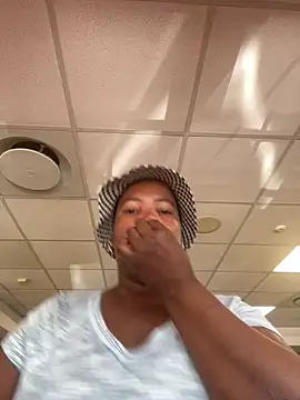 Snapshot of SweetCandy84 chatting on 02.18.26 SweetCandy84 online show from 02.18.26