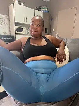 Snapshot of SweetCandy84 chatting on 02.27.26 SweetCandy84 online show from 02.27.26