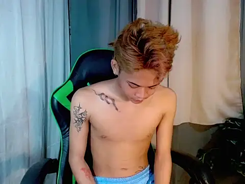 AsianCuteGuy21 online show from 02.05.26