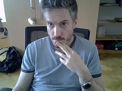 Snapshot of delayclose__ chatting on 05.14.26 delayclose online show from 05.14.26