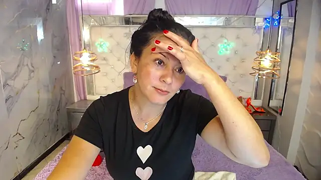 Melissa-roberts online show from 12.22.25