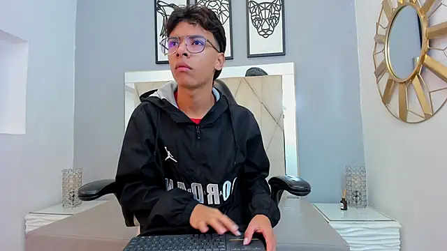 adams bobby online show from 12.14.25