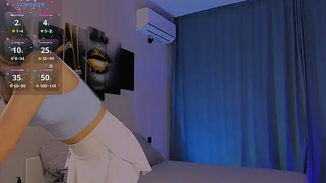 Snapshot of Kandeess chatting on 12.14.25 Kandeess online show from 12.14.25