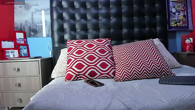 Khalid16  online show from 11.12.25