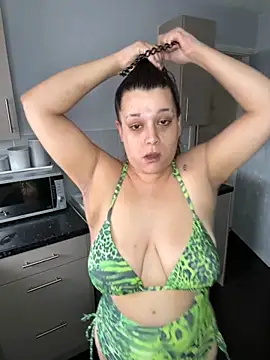 Snapshot of BubblesLovexox chatting on 02.12.26 BubblesLovexox online show from 02.12.26