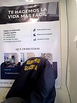 Snapshot of Valentina--1 chatting on 02.05.26 Valentina--1 online show from 02.05.26