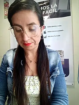 Snapshot of Valentina--1 chatting on 02.07.26 Valentina--1 online show from 02.07.26