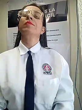 Snapshot of Valentina--1 chatting on 02.16.26 Valentina--1 online show from 02.16.26