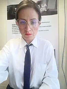 Snapshot of Valentina--1 chatting on 02.20.26 Valentina--1 online show from 02.20.26