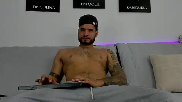 AUSTINN TORRES online show from 06.23.26