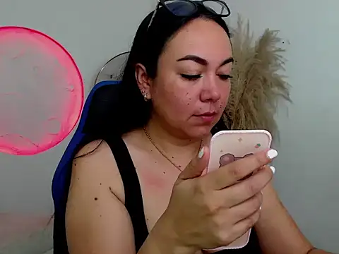 Yadis hot online show from 01.15.26