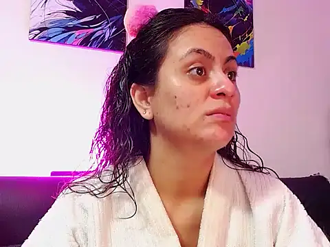 Caroline Jons online show from 11.10.25