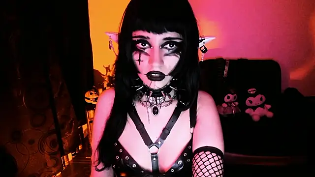 Snapshot of Yueeclipsa chatting on 02.13.26 Yueeclipsa online show from 02.13.26