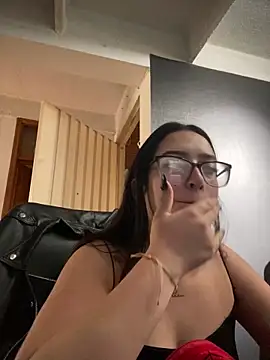 Kloe Novoa online show from 02.10.26