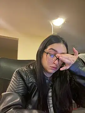 Kloe Novoa online show from 04.13.26