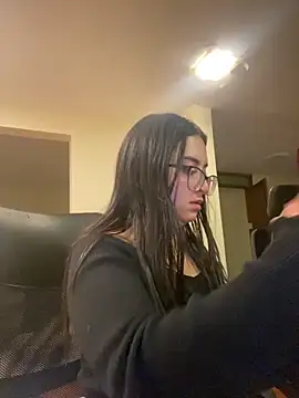 Kloe Novoa online show from 04.14.26