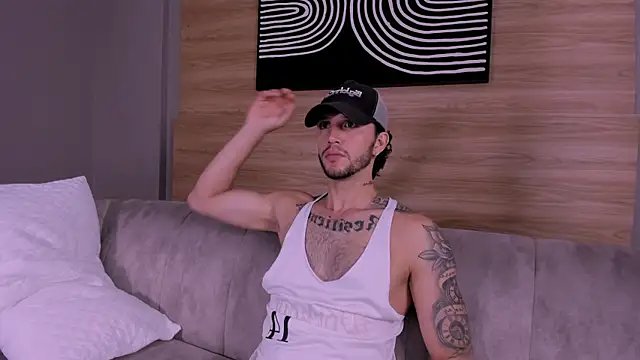 Snapshot of tonny__08 chatting on 11.08.25 tonny 08 online show from 11.08.25