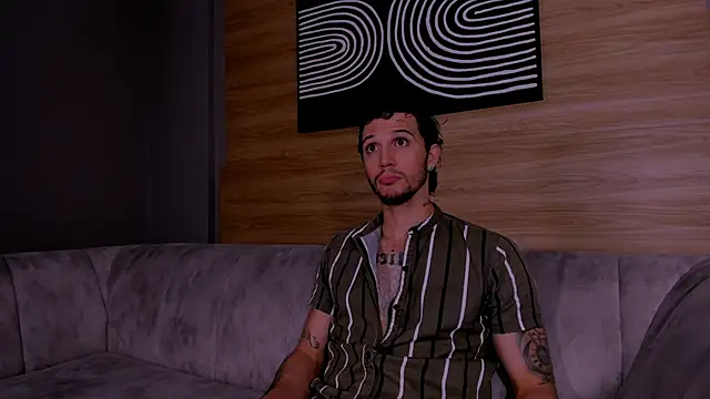 Snapshot of tonny__08 chatting on 11.20.25 tonny 08 online show from 11.20.25