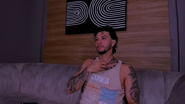 Snapshot of tonny__08 chatting on 11.26.25 tonny 08 online show from 11.26.25