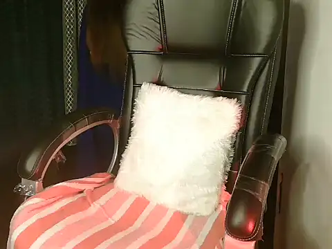 Snapshot of Sweet_sofie_01 chatting on 11.08.25 Sweet sofie 01 online show from 11.08.25