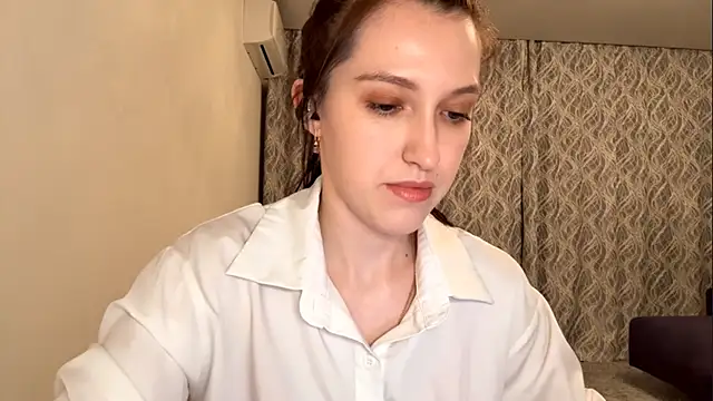 Snapshot of MerrillYeast chatting on 11.25.25 MerrillYeast online show from 11.25.25