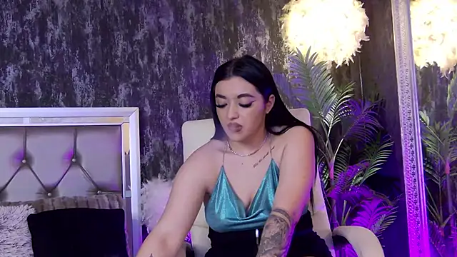 LaraBloom online show from 01.15.26