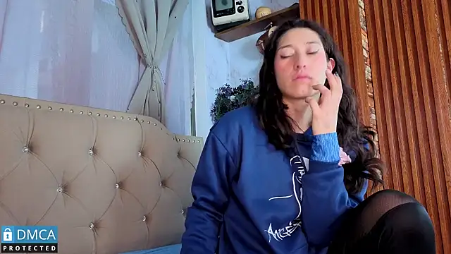 eva delight  online show from 01.14.26