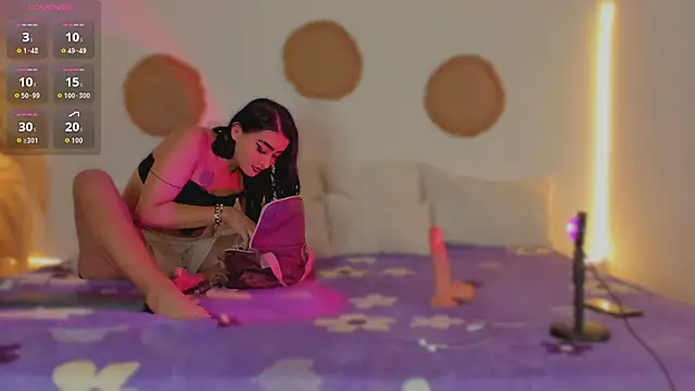 Snapshot of Maria_Jhonees chatting on 11.17.25 Maria Jhonees online show from 11.17.25