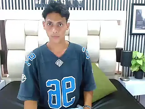 wiltom  online show from 11.01.25