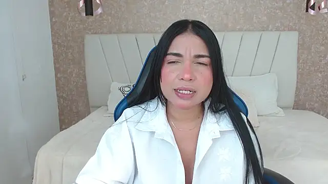 AliceSmity  online show from 12.04.25