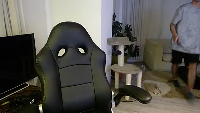 Snapshot of cowboy_co chatting on 10.27.25 cowboy co online show from 10.27.25