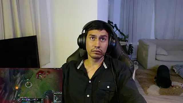 Snapshot of cowboy_co chatting on 10.31.25 cowboy co online show from 10.31.25