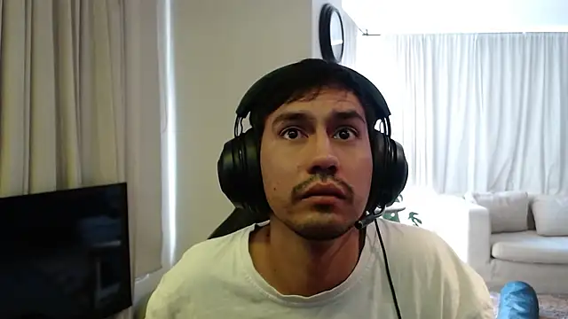 Snapshot of cowboy_co chatting on 10.31.25 cowboy co online show from 10.31.25