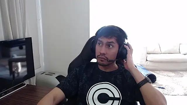 Snapshot of cowboy_co chatting on 11.17.25 cowboy co online show from 11.17.25